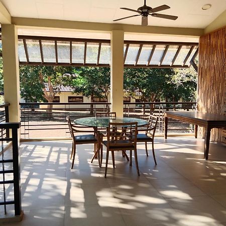 Villa Marilyn Resort And Hotel โกรอน ภายนอก รูปภาพ