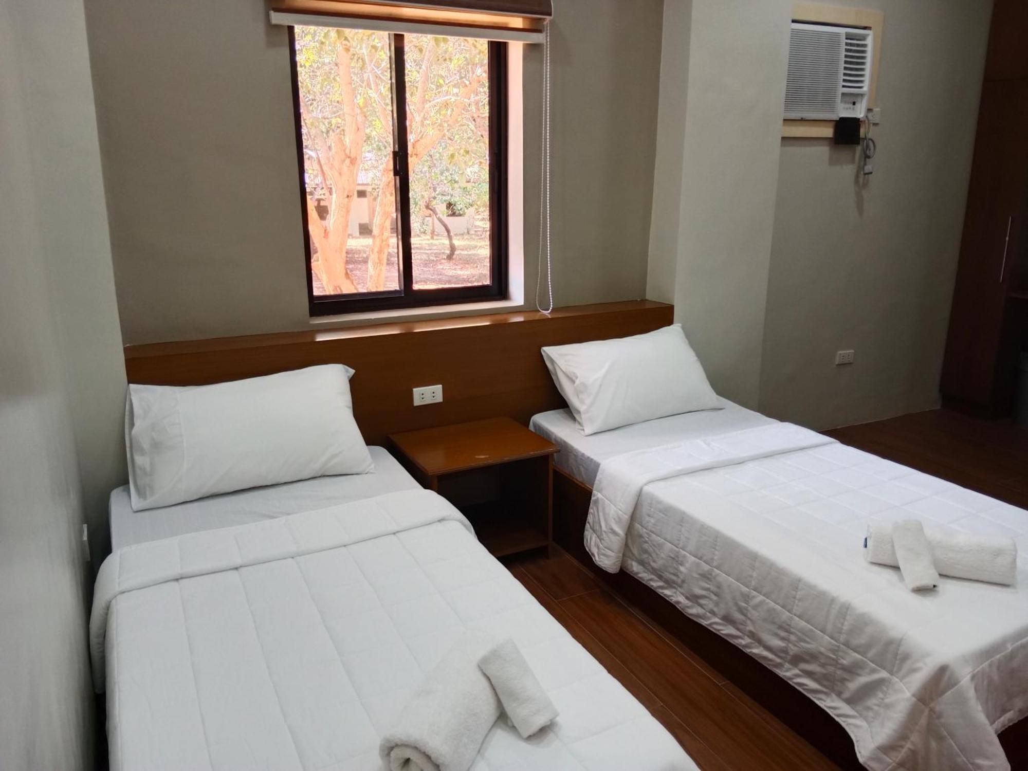 Villa Marilyn Resort And Hotel โกรอน ภายนอก รูปภาพ